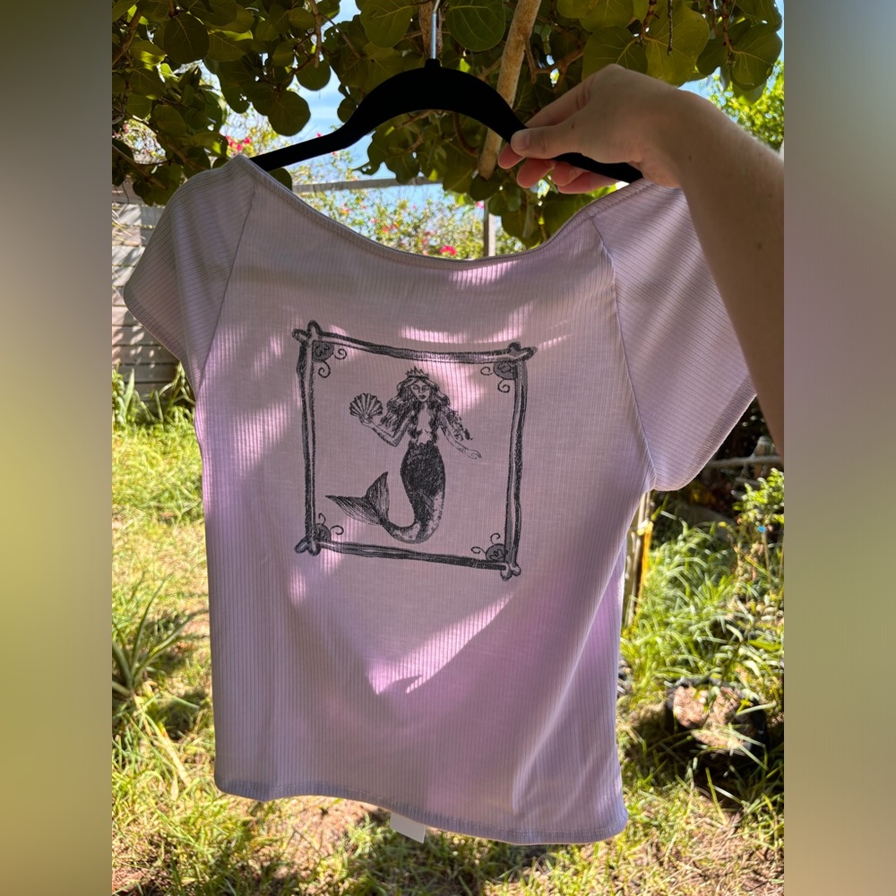 uo mermaid baby tee - Picture 7 of 7